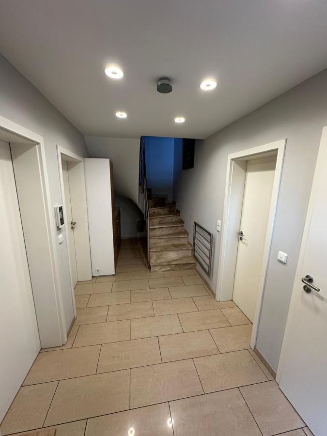 Stadtvilla In Leipzig 7 Personen 3 Schlafzimmer 2 Baeder Garten Und Terrasse Zentral Gelegen Messe Innenstadt Seen Exterior foto