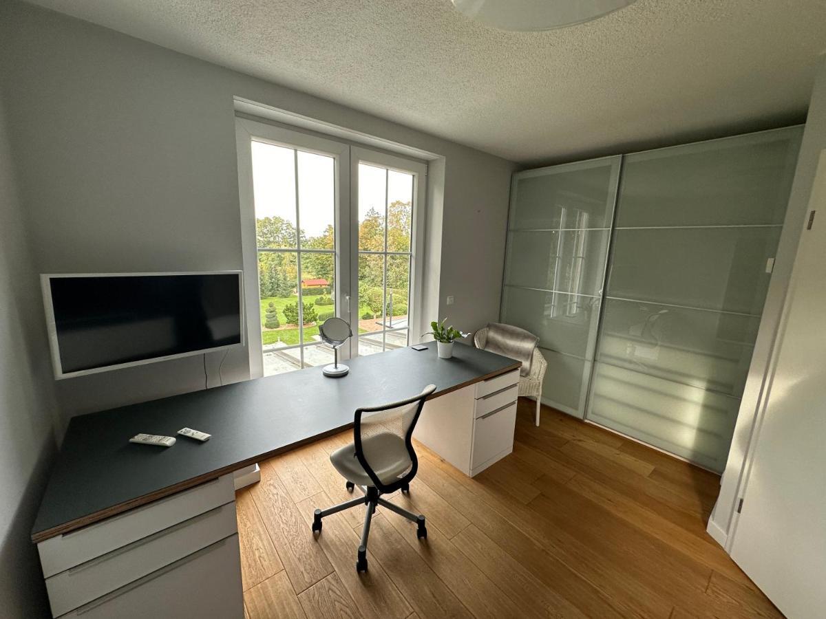 Stadtvilla In Leipzig 7 Personen 3 Schlafzimmer 2 Baeder Garten Und Terrasse Zentral Gelegen Messe Innenstadt Seen Exterior foto